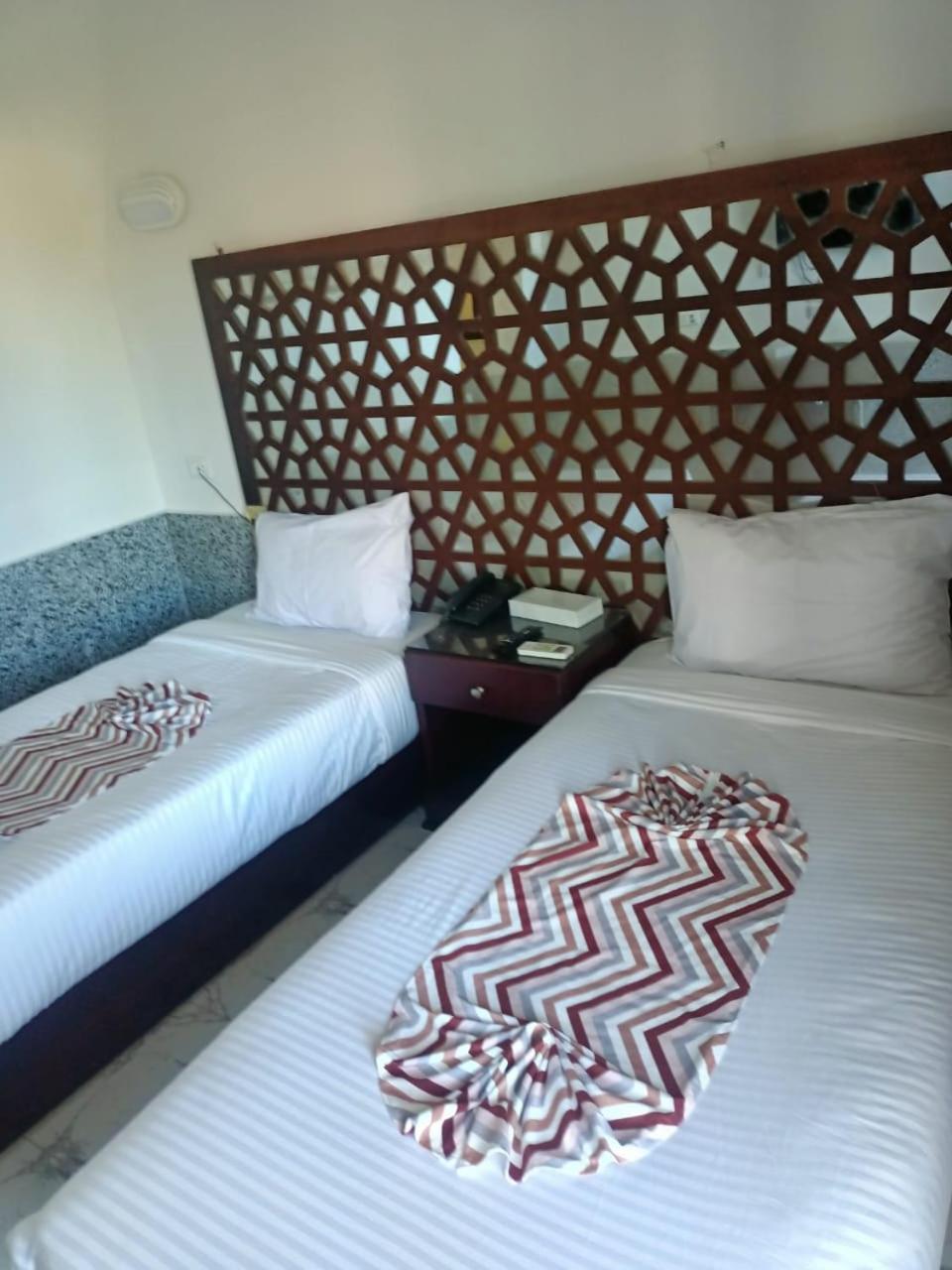 Dolphin Continental Hotel El Qoseir Bagian luar foto